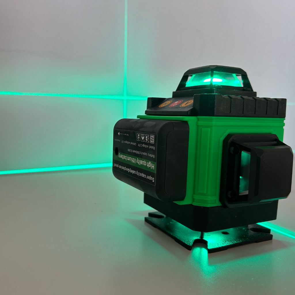 Λέιζερ αλφάδι 4D ΜΕ 16 γραμμές, 4 δέσμες x 360 μοίρες, Πράσινες γραμμές, Εμβέλεια 25m, Ακρίβεια ± 2mm/10m, Αυτοεπιπεδούμενο, Ορθή γωνία, Μπαταρίες 2 x 4000 mAh 4.2V, Τηλεχειριστήριο